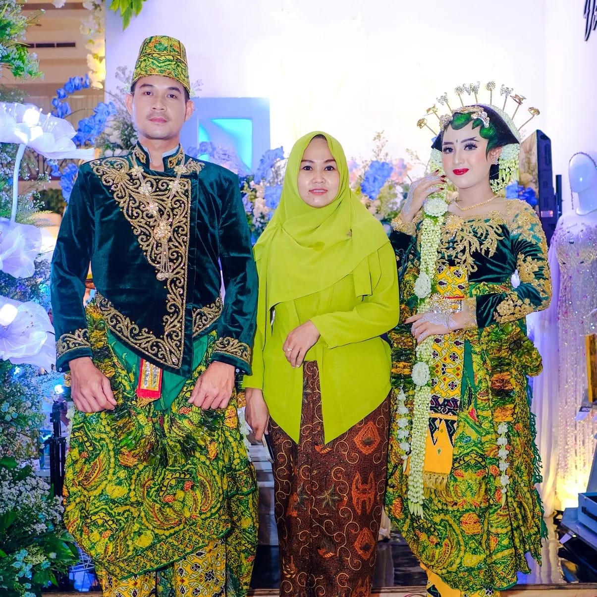 Pengantin Adat Jawa